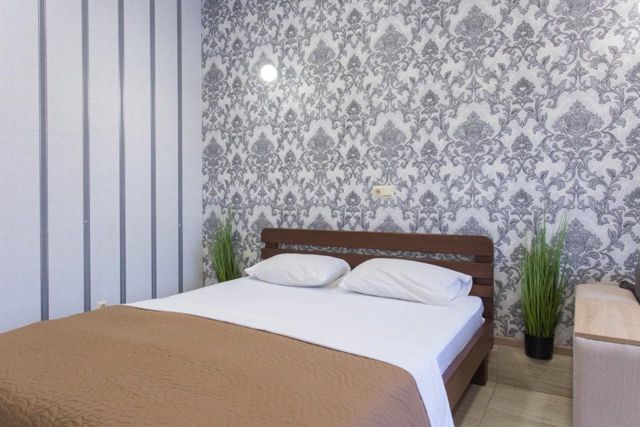 Well Located Studio - Yaroslavska Str. 21 Apartment Harkiv Exterior foto