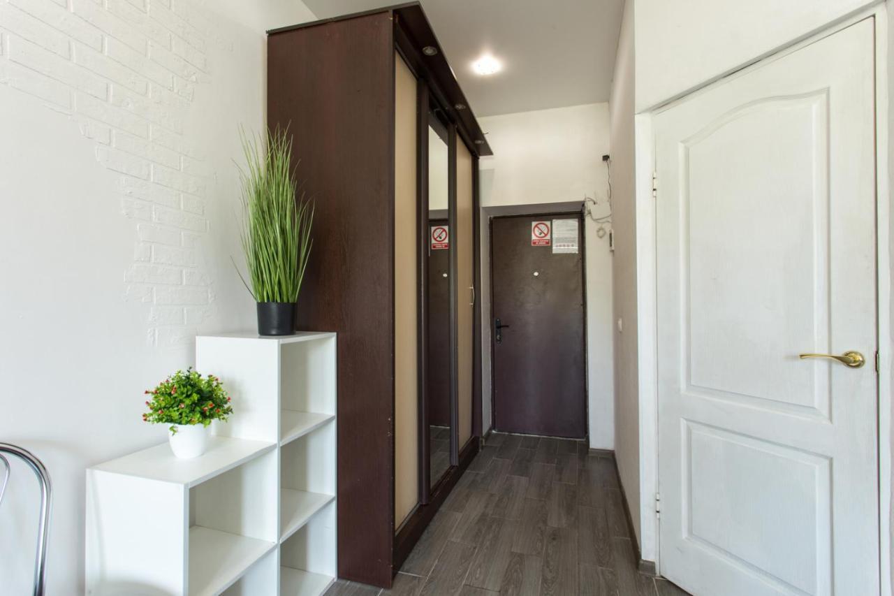 Well Located Studio - Yaroslavska Str. 21 Apartment Harkiv Exterior foto