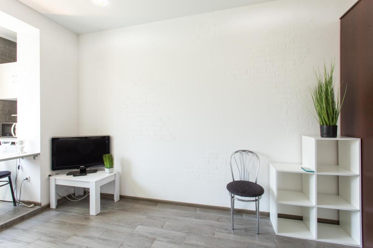 Well Located Studio - Yaroslavska Str. 21 Apartment Harkiv Exterior foto