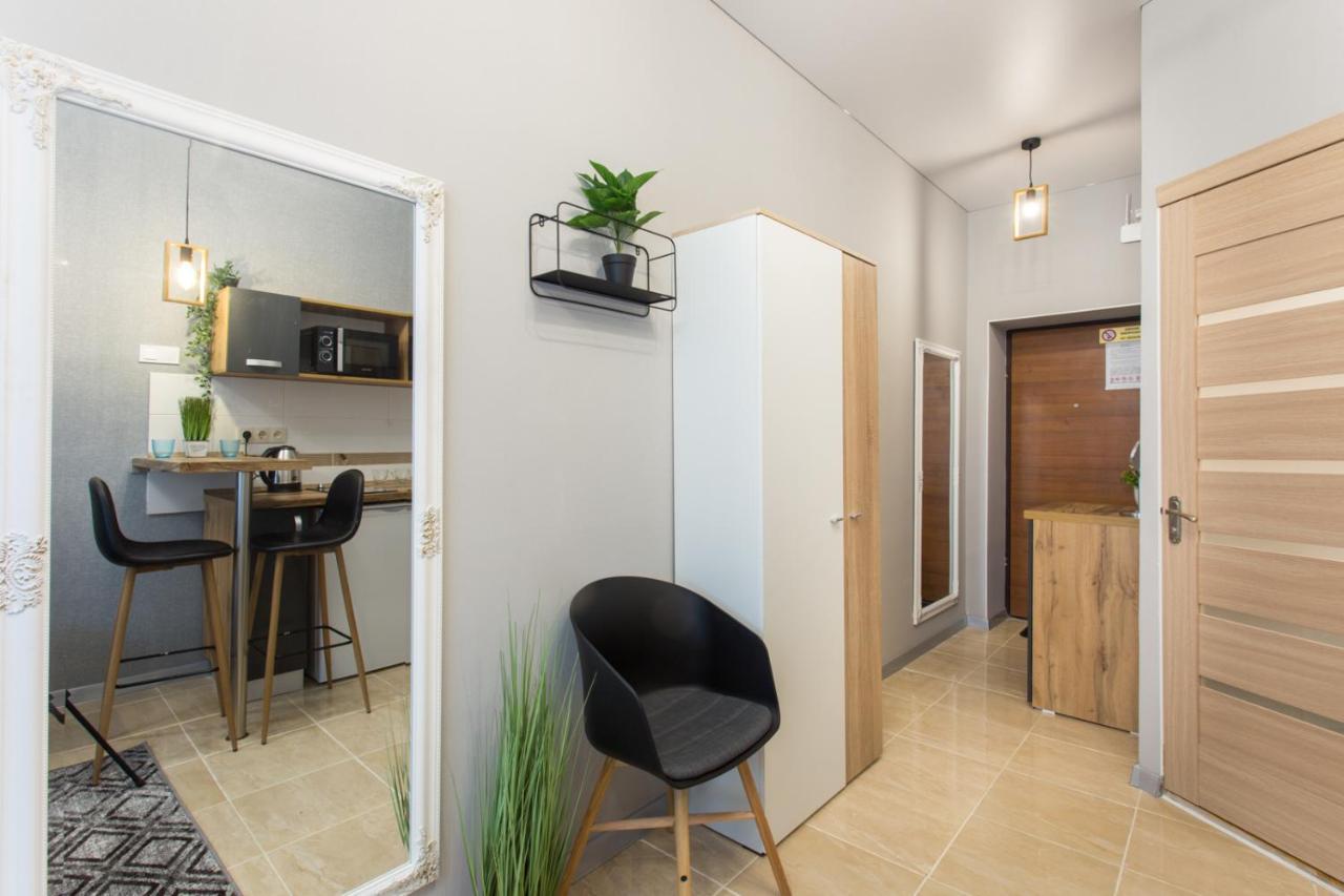 Well Located Studio - Yaroslavska Str. 21 Apartment Harkiv Exterior foto