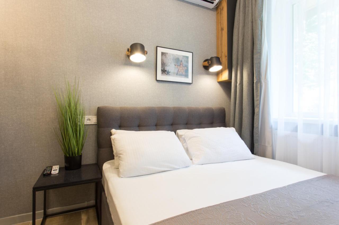 Well Located Studio - Yaroslavska Str. 21 Apartment Harkiv Exterior foto